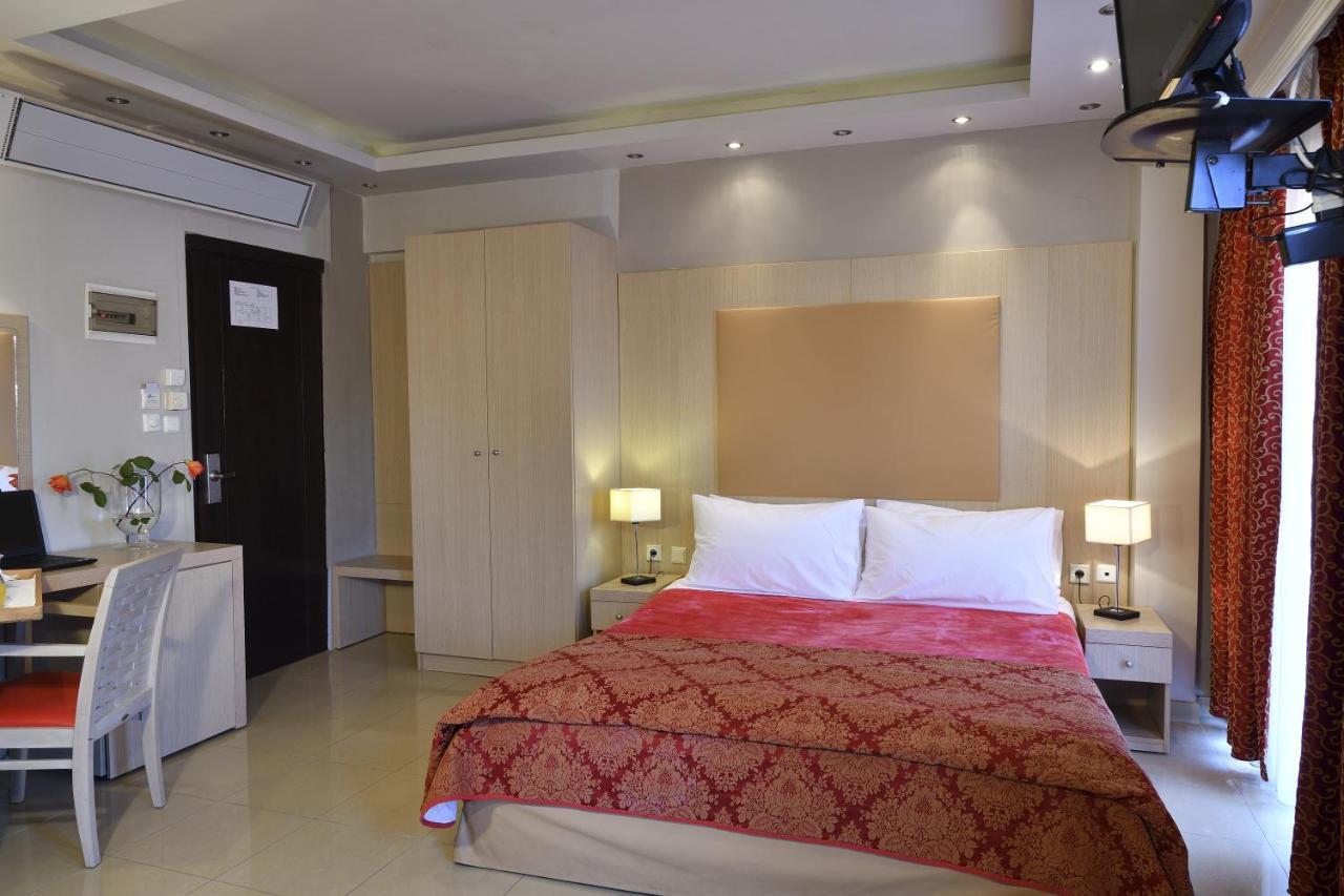Four Seasons Hotel Trílofon