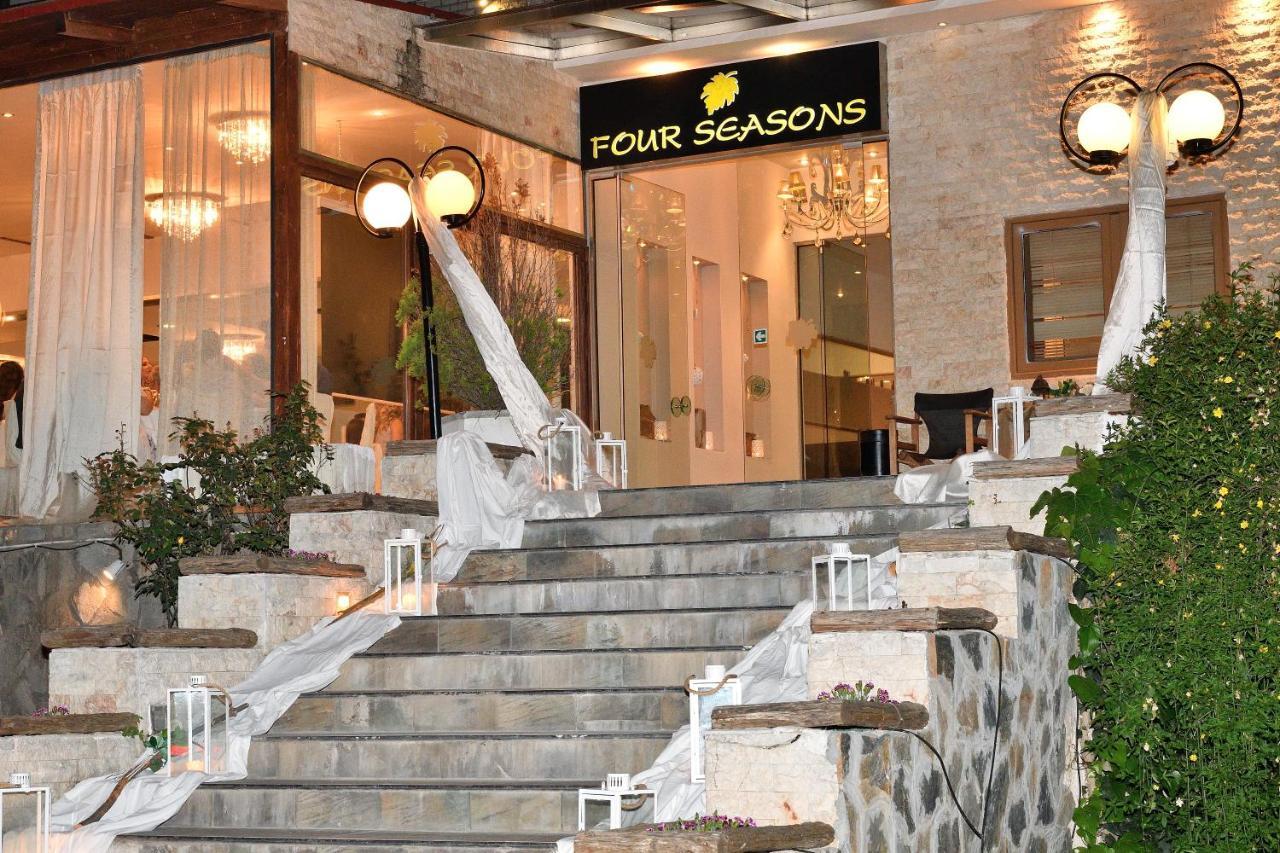 Four Seasons Trílofon